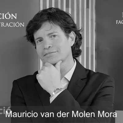 Mauricio van der Molen Mora